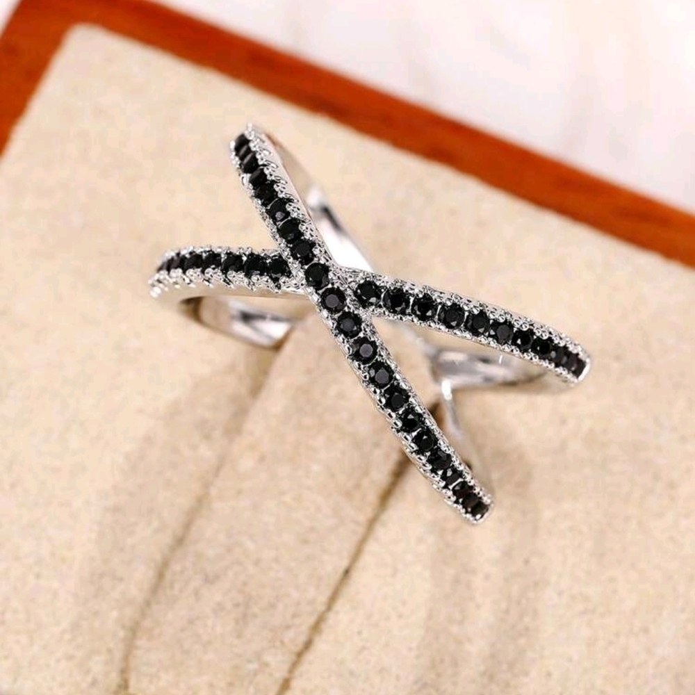 New S925 Silver Sterling and Black Crossover Ring for Women